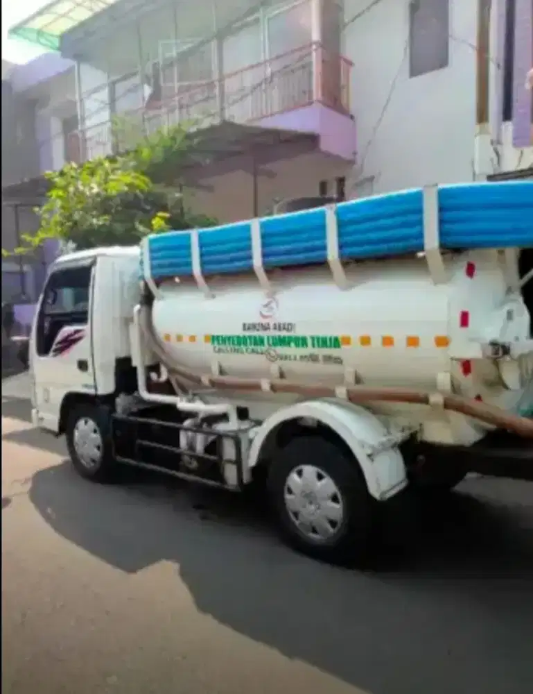 sedot wc jakarta