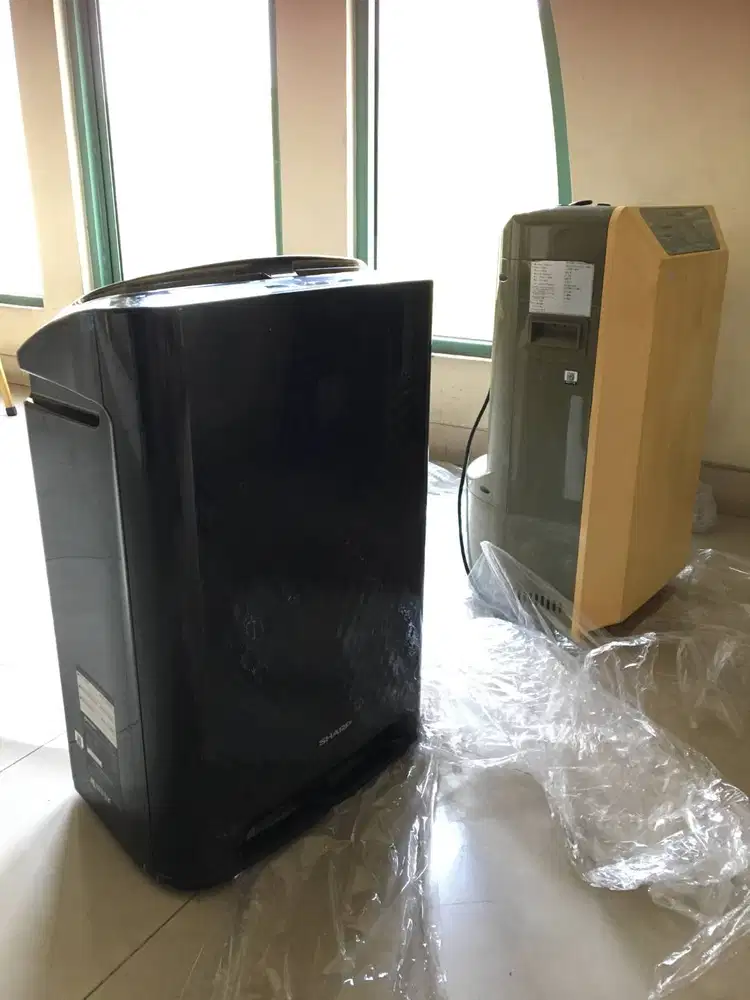 Sharp Air Purifier Model KC-A50Y-B dan Chkawai DH-222B