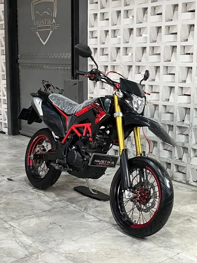 Honda CRF 150 2025 Supermoto Mustika Motor Sulfat