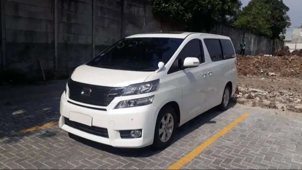 Toyota Vellfire 2.4 X 2014