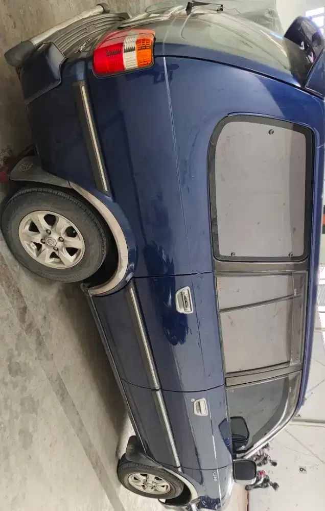 Kijang LGX DIESEL 2004