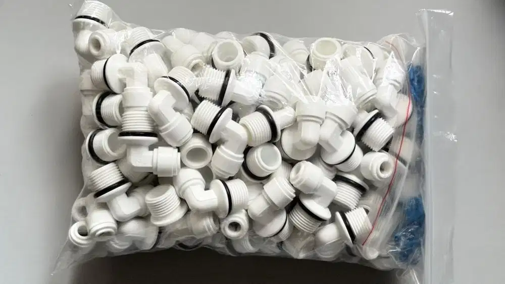 Konektor Elbow 3/8 thread ke 1/4 selang ro (100pcs)