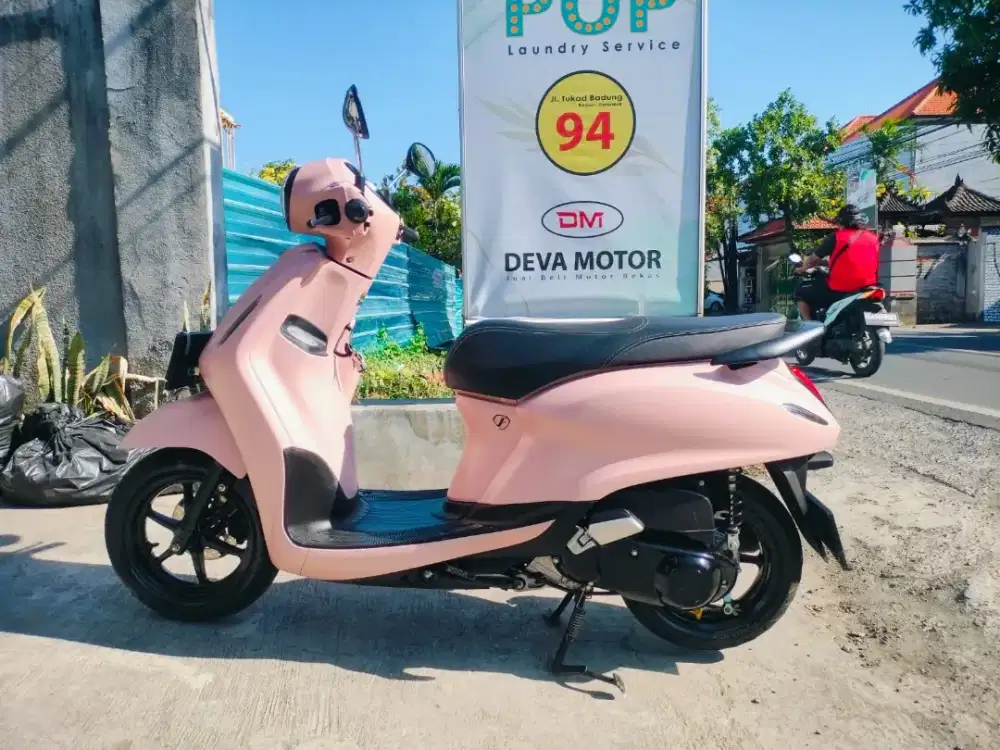 Grand Filano pink Deva motor