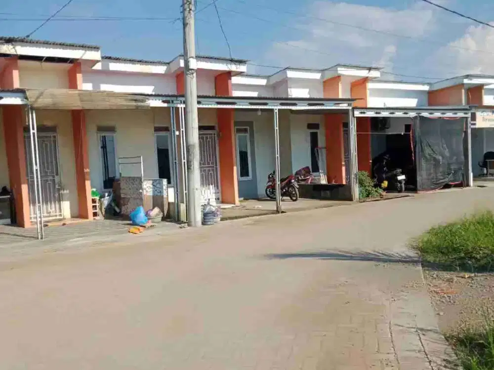 Rumah murah di dalam kompleks perumahan rumah subsidi di barombong.