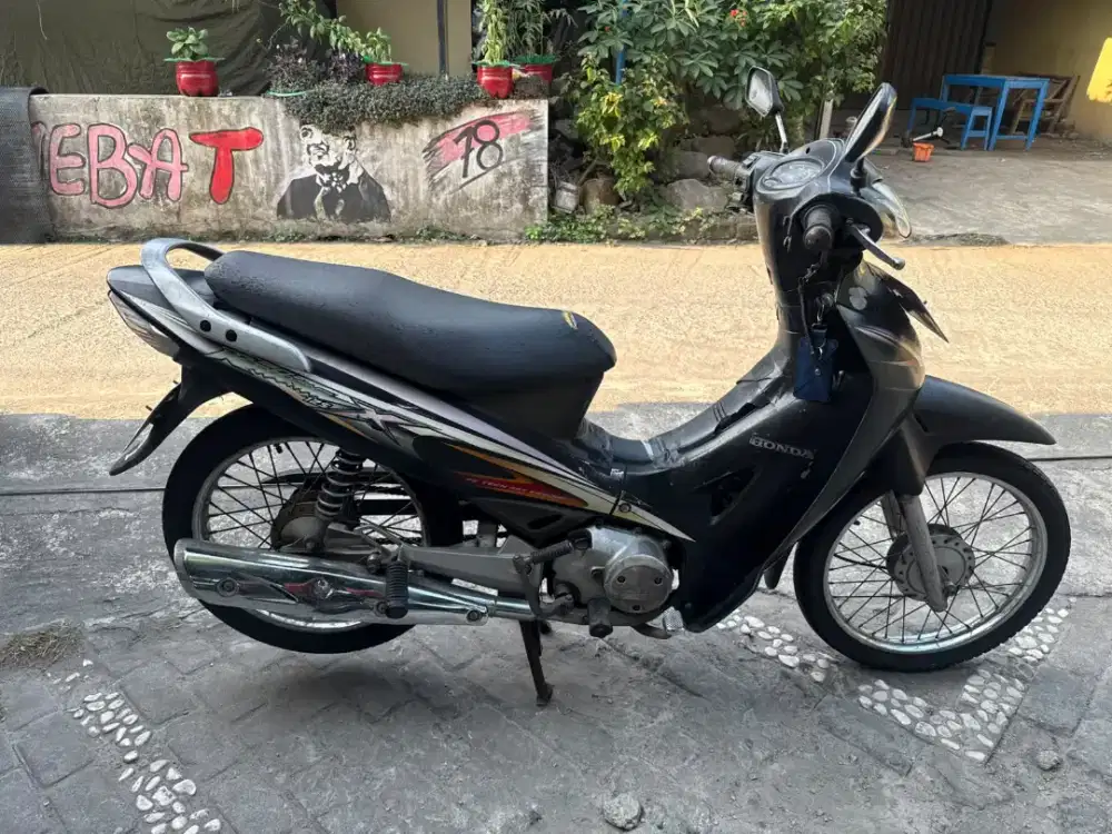 Honda karisma kharisma THN 2005 plat AB  sleman