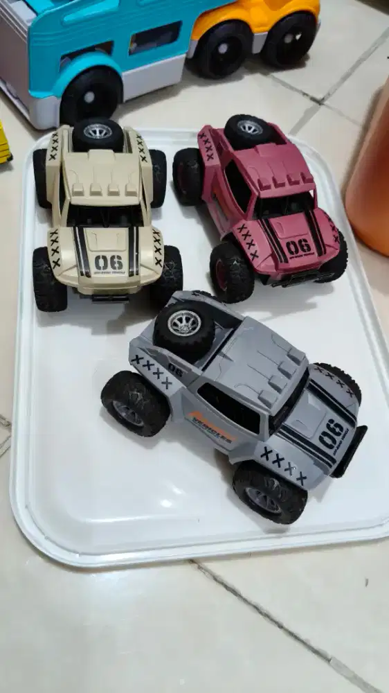 Mainan mobil anak 3 pcs