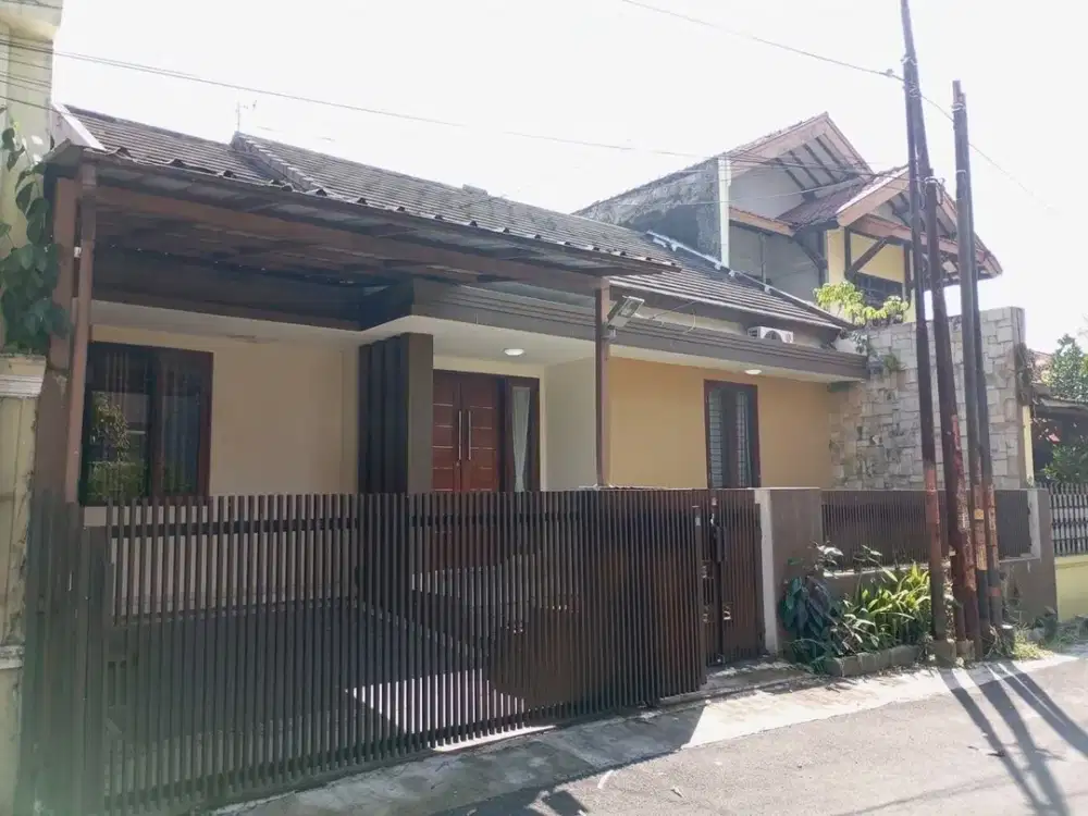 Rumah di Cijawura, Girang 1 - Cantik Bergaya Modern, Siap Huni