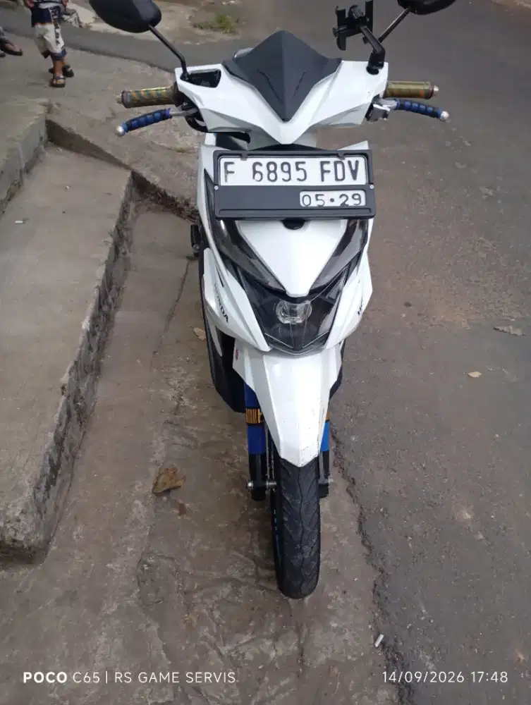 Beat 2019 kumplit STNK BPKB sudah pakai alarm