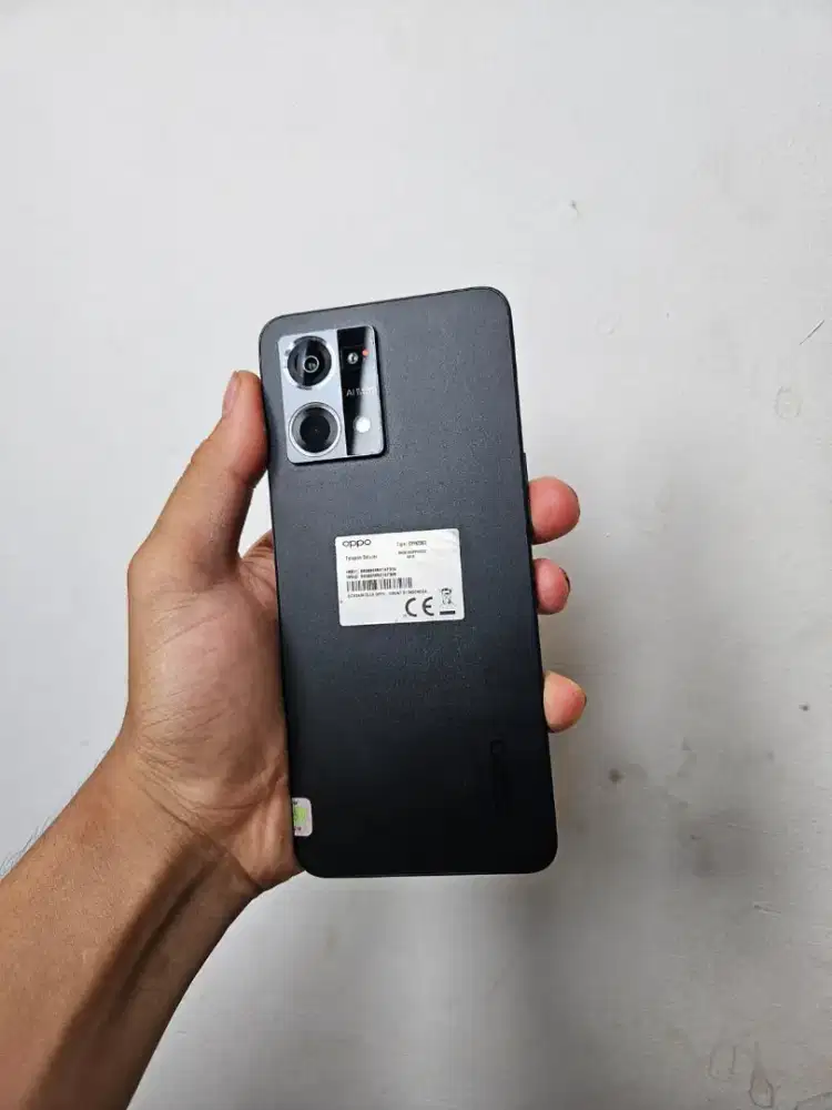 Oppo reno7 8/256gb