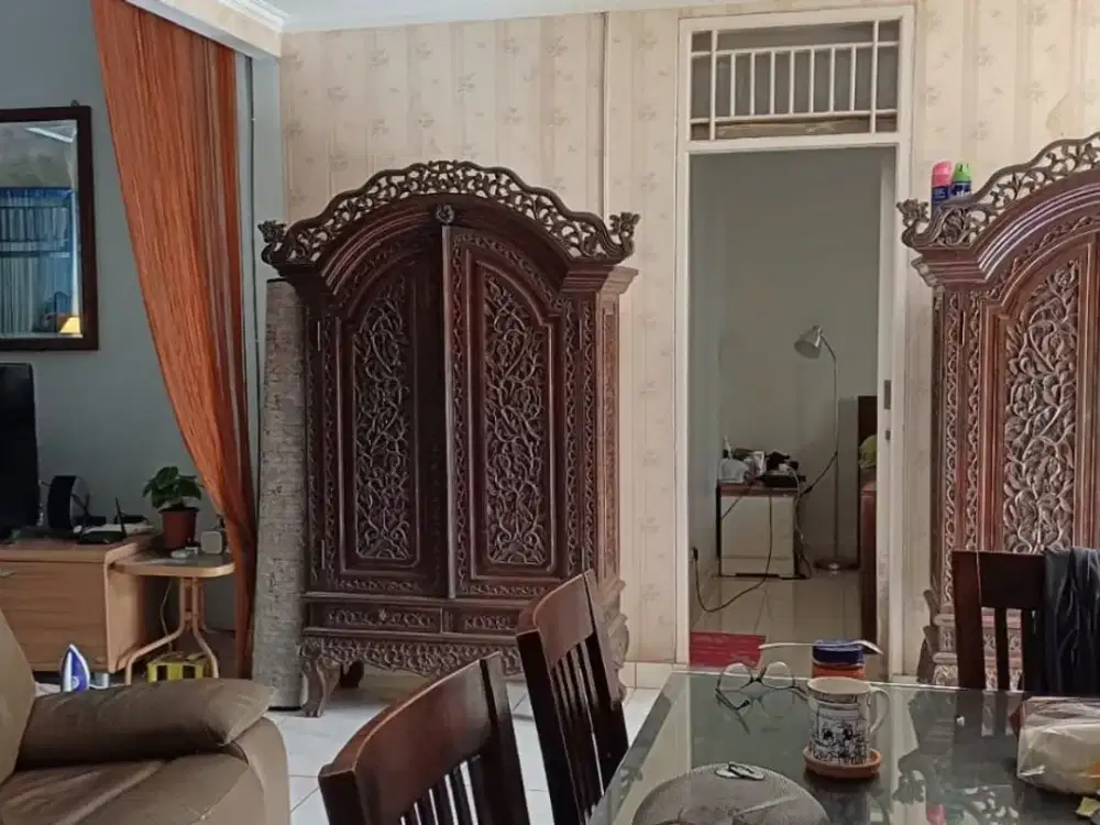 Dijual Rumah Bagus di Sektor 4 Bintaro