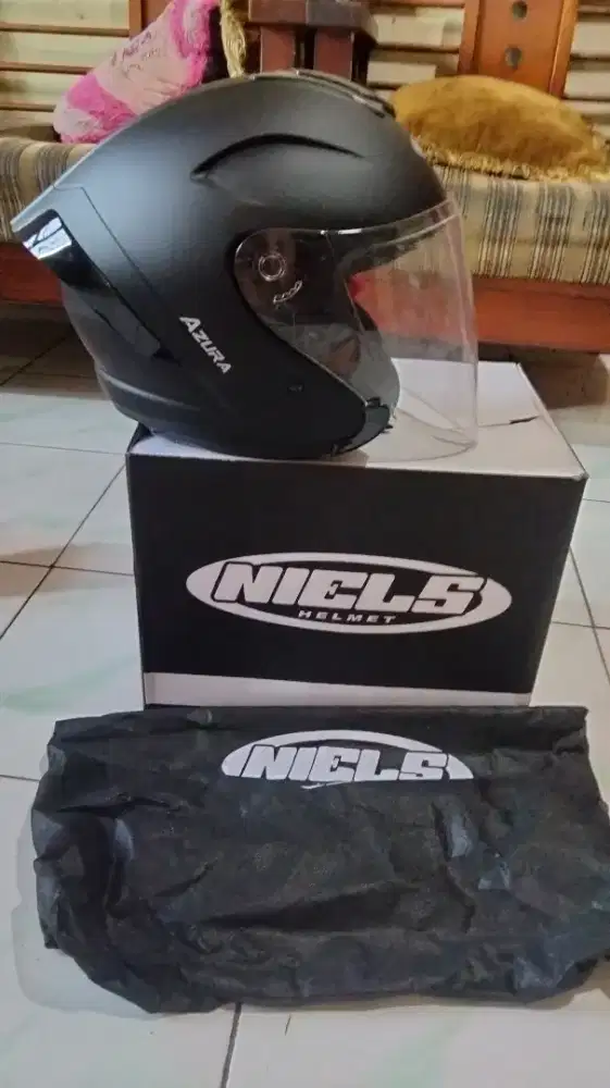 Helm nels lengkap kardus sarung