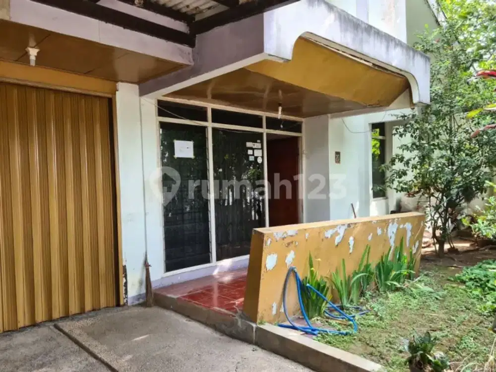Rumah Lama Hitung Tanah Murah di Golf Barat Arcamanik Bandung