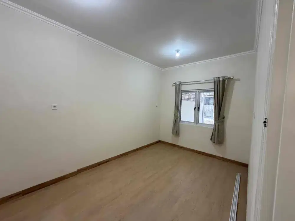 DI JUAL CEPAT RUMAH SIAP HUNI SEKTOR 7C GADING SERPONG