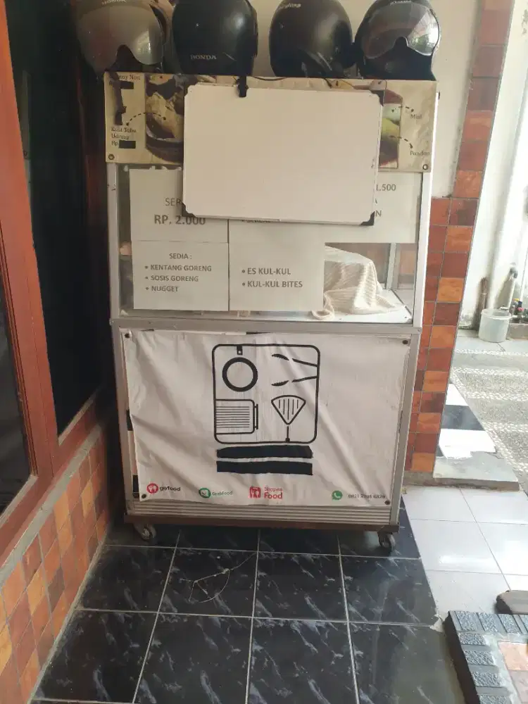 Di jual etalase makan