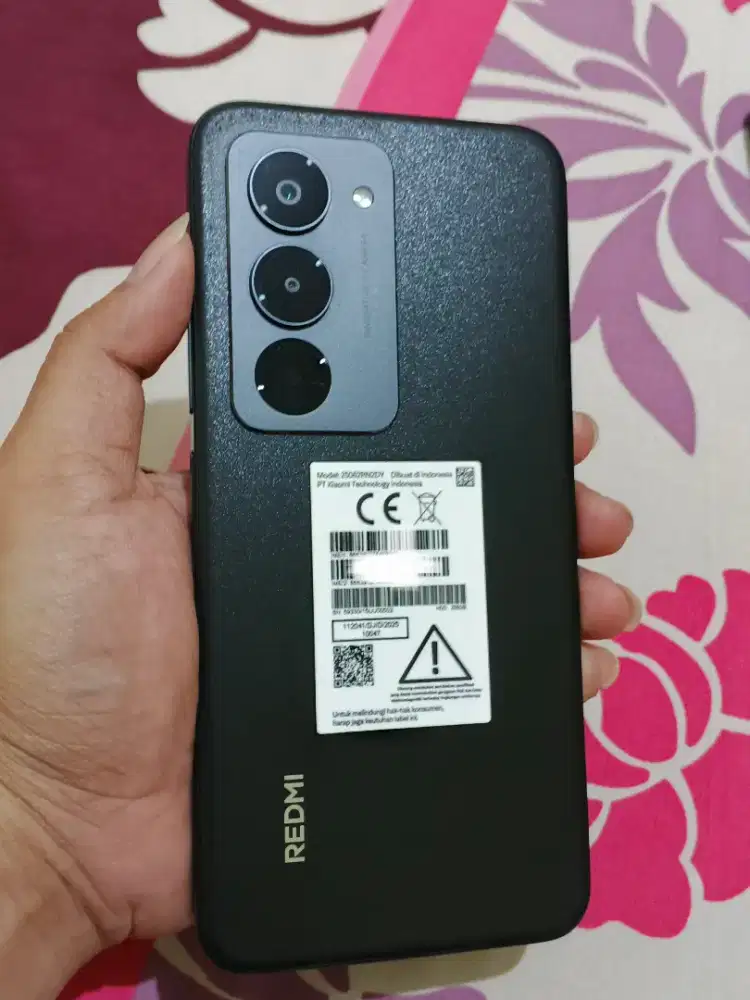 Redmi 15 ram 8/256 no minus
Kelengkapan hp csan ori 33watt