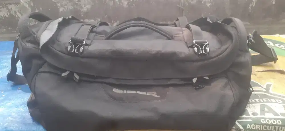 Tas jinjing EIGER