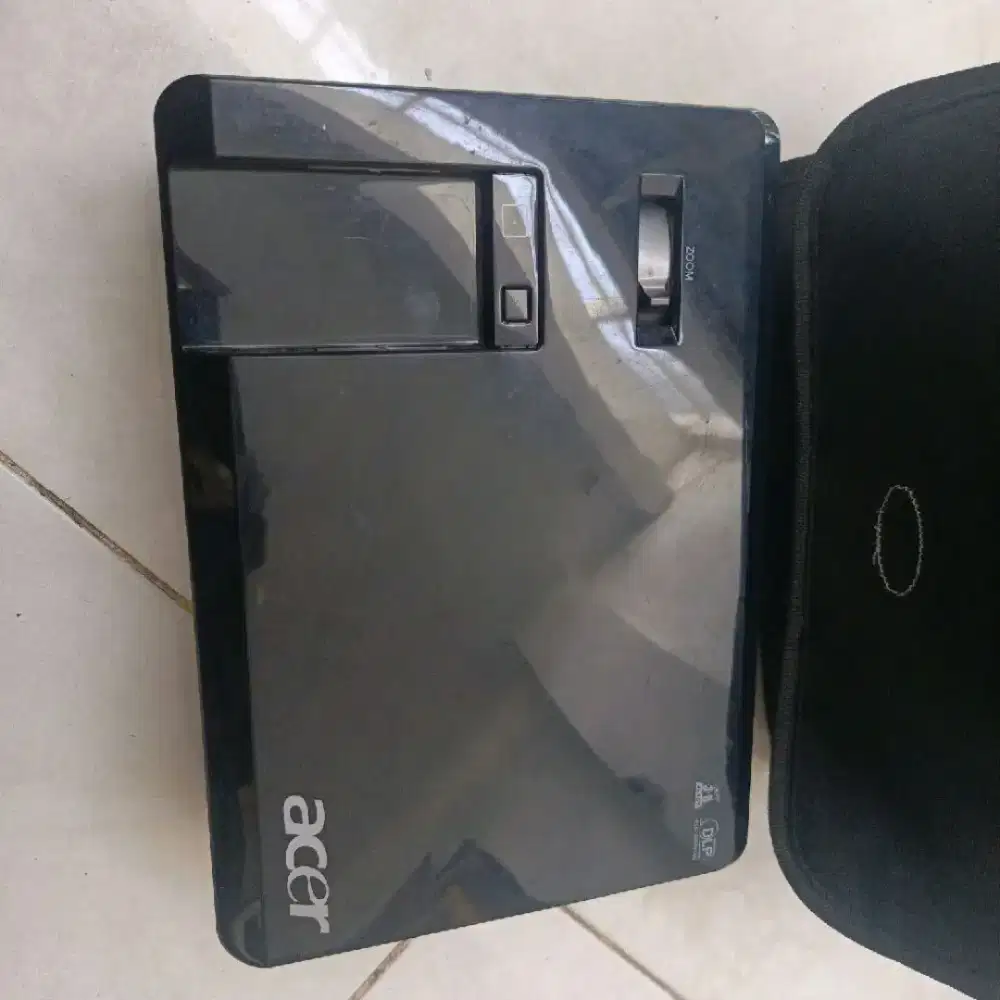 Proykektor Acer X1161N Tas