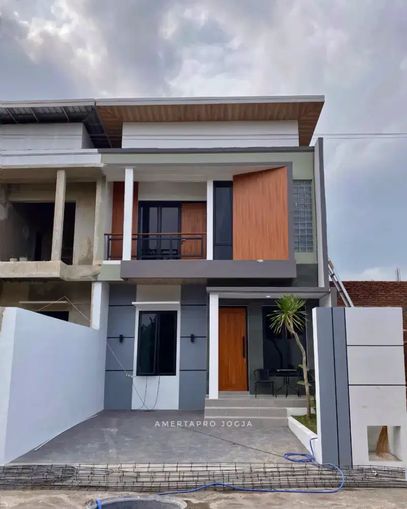 Rumah 2 Lantai Jalan Kaliurang 12 menit Kampus UII dkt Pasar Jangkang