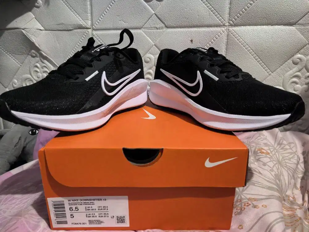 Sepatu Nike Downshifter 13 baru