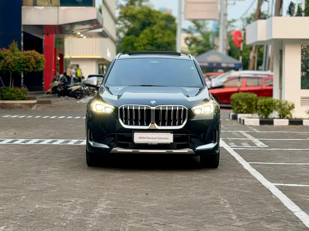 LOW KM SUPERB X1 2023