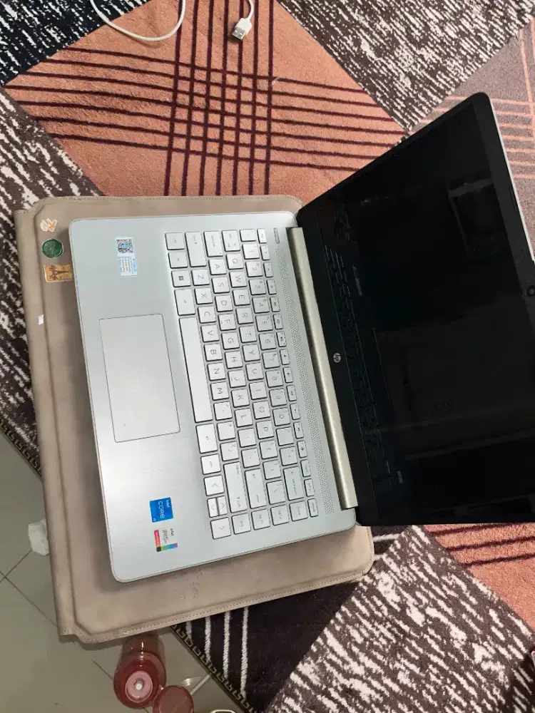 Dijual LaptopHP14s Slim(IntelCore i5 Gen11\RAM 8GB\Windows11Original)