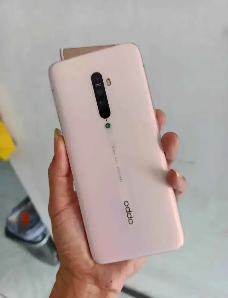 Oppo reno 2 ram 8/256 fulset ampe nota minus habis ganti lcd