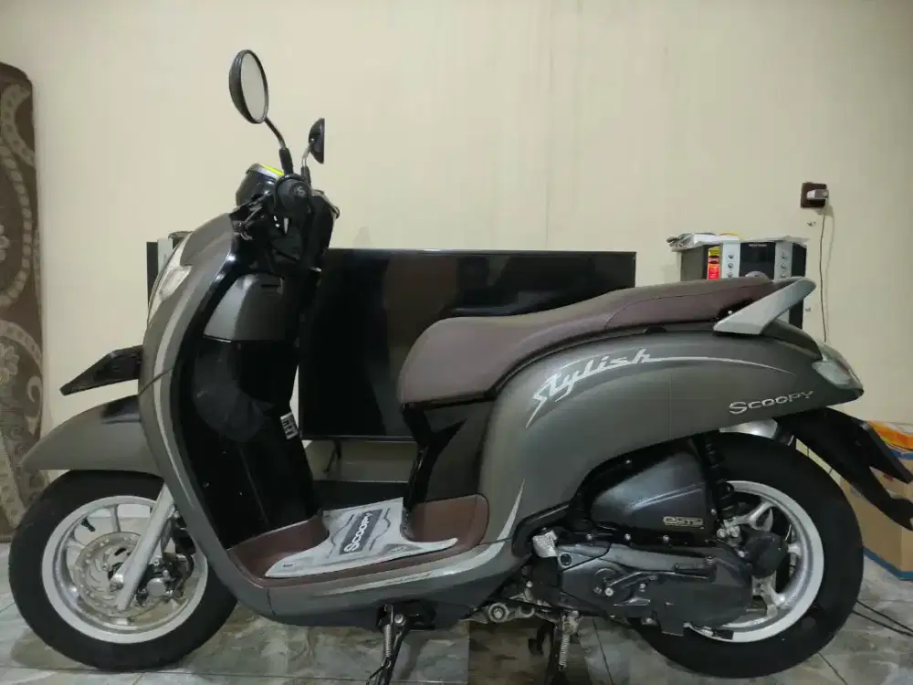 HONDA SCOOPY DONAT TAHUN 2019 LOW KM BEKAS SEPERTI BARU CIKUTRA
