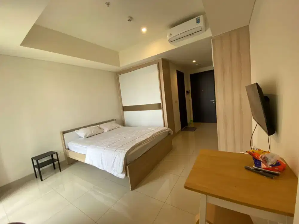Disewakan Apartemen Tipe Studio Mewah di Cleon Park Lantai 22 Nyaman