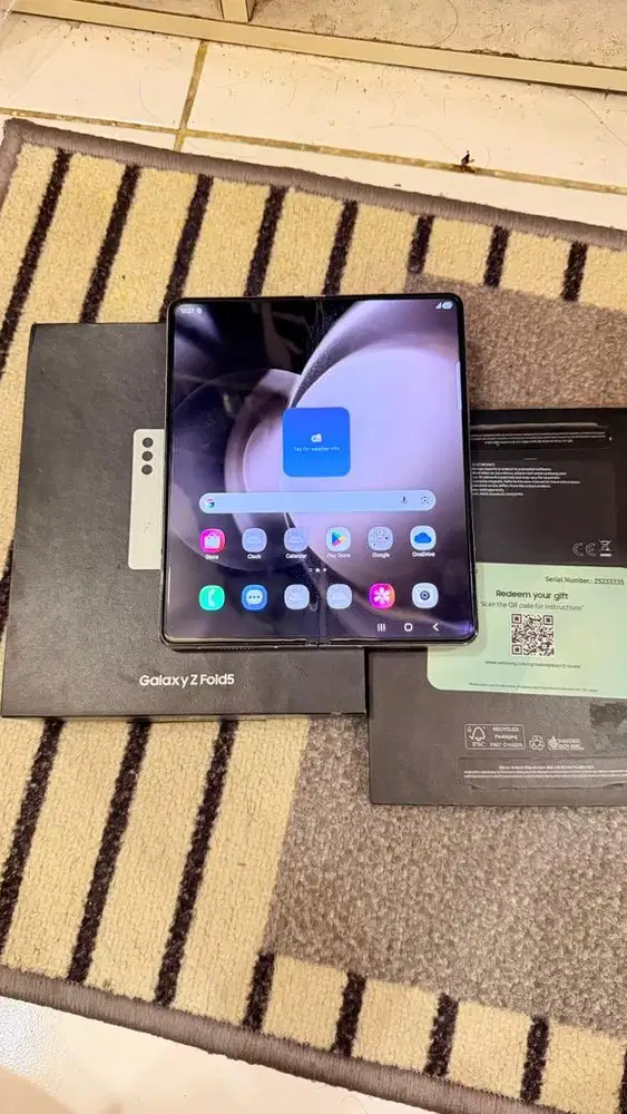 Samsung Z Fold 5 Cream 5G 12/512GB Resmi Beacukai Lengkap