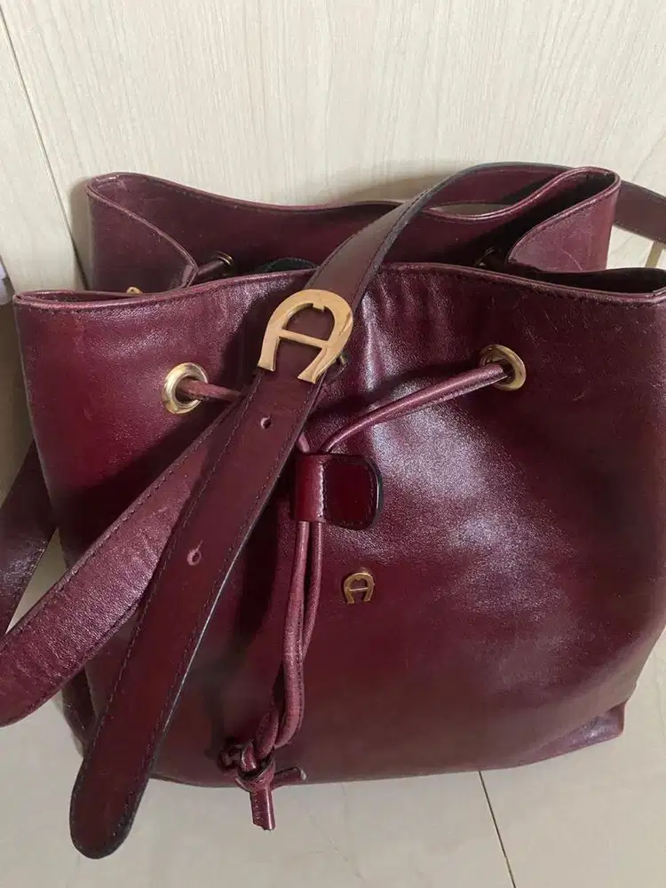 Leather bag AIGNER