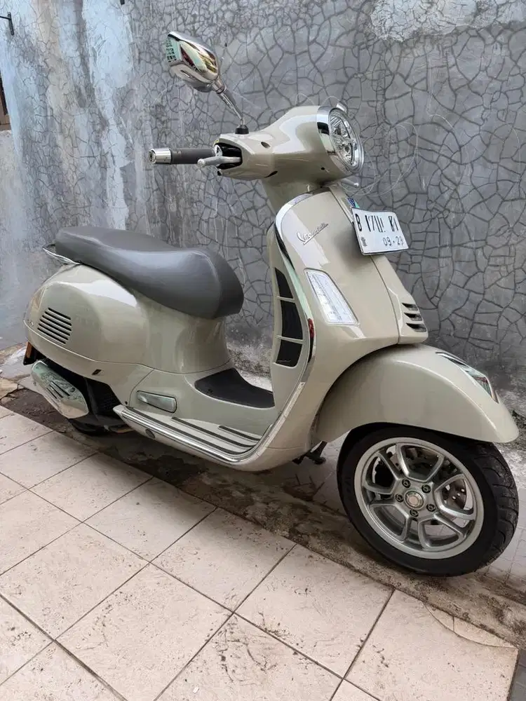 Vespa GTS 2024 low km