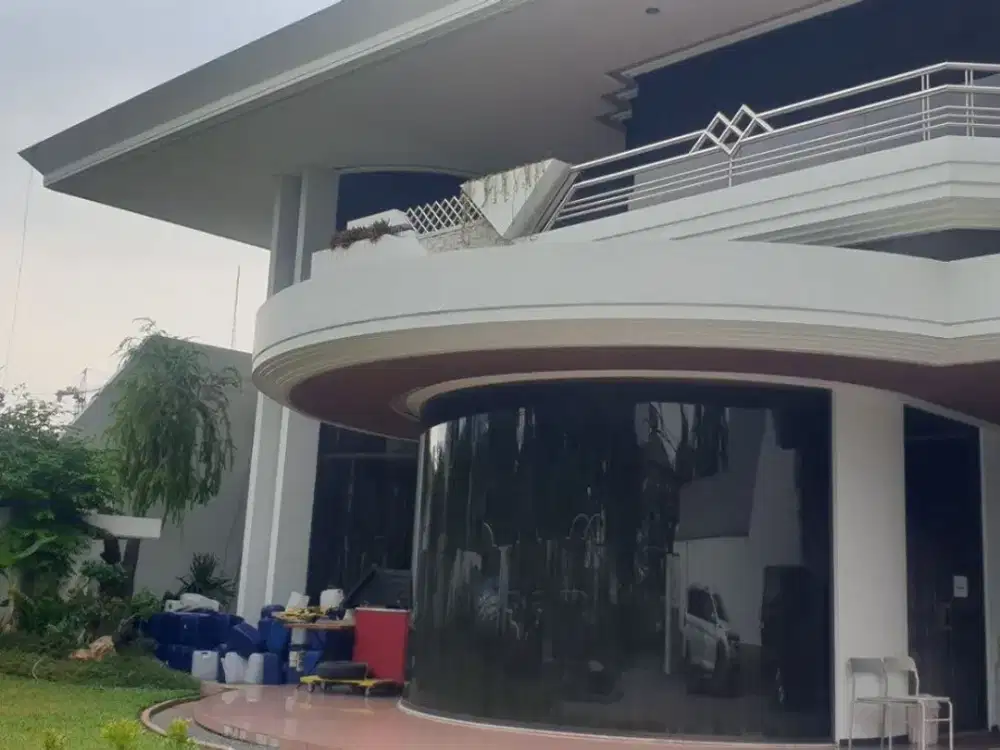 Disewakan Rumah Raya Darmo Permai
