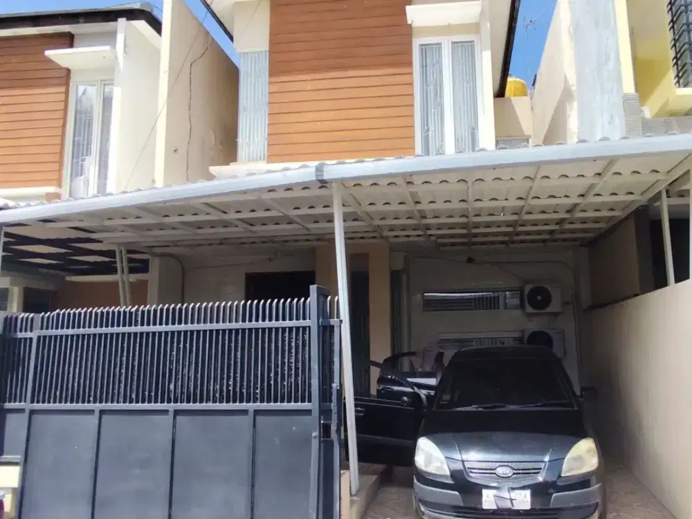 Rumah 2 Lantai Daerah Aman Tenang di Garden Village Surabaya