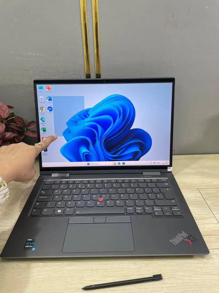 Lenovo Thinkpad Yoga X1 Core i7-1185G7 RAM 32GB 14inch N-ETM