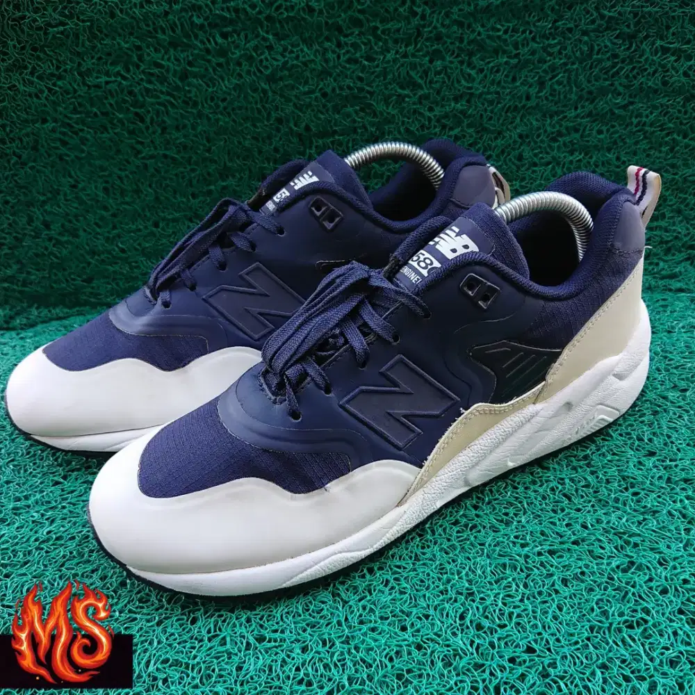 Sepatu NB MRT580TH