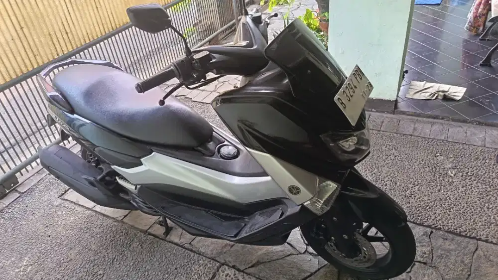 Yamaha Nmax 2015 Hitam