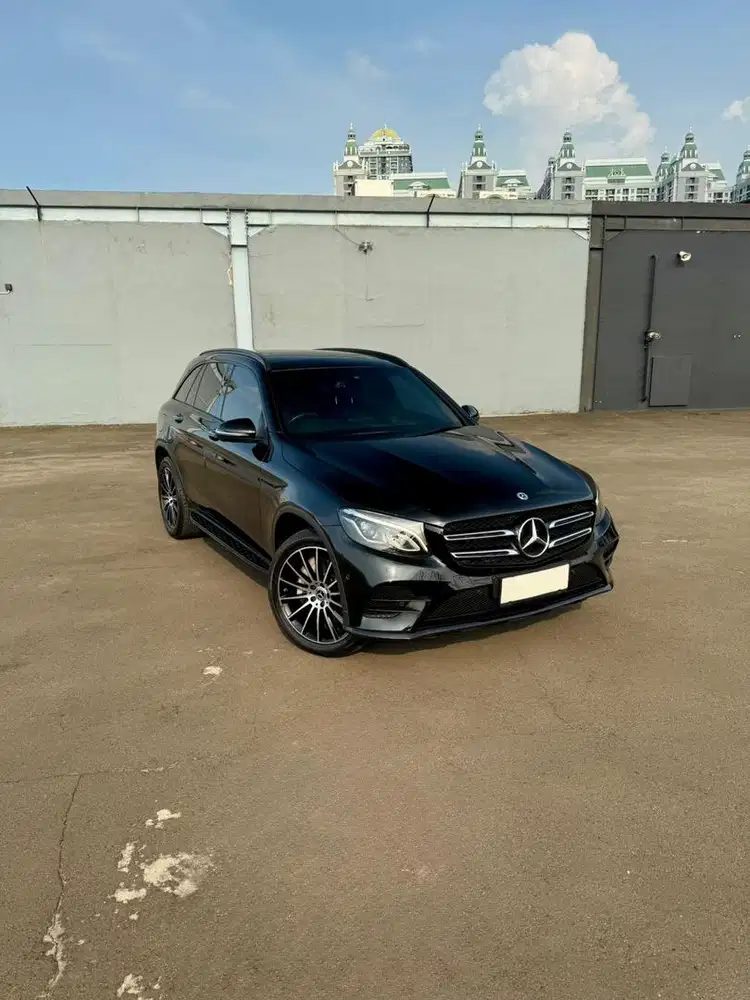 MERCEDES BENZ GLC 200 2019 AT HITAM