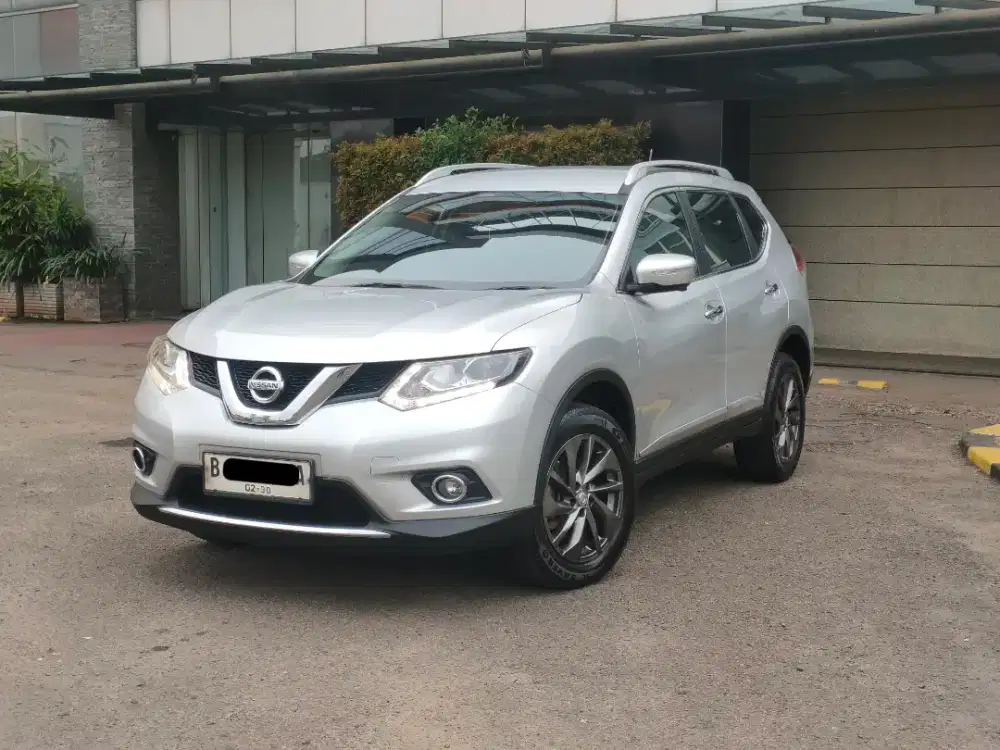 Nissan Xtrail 2,5 AT 2017 Mulus TERAWAT SIAP PAKAI