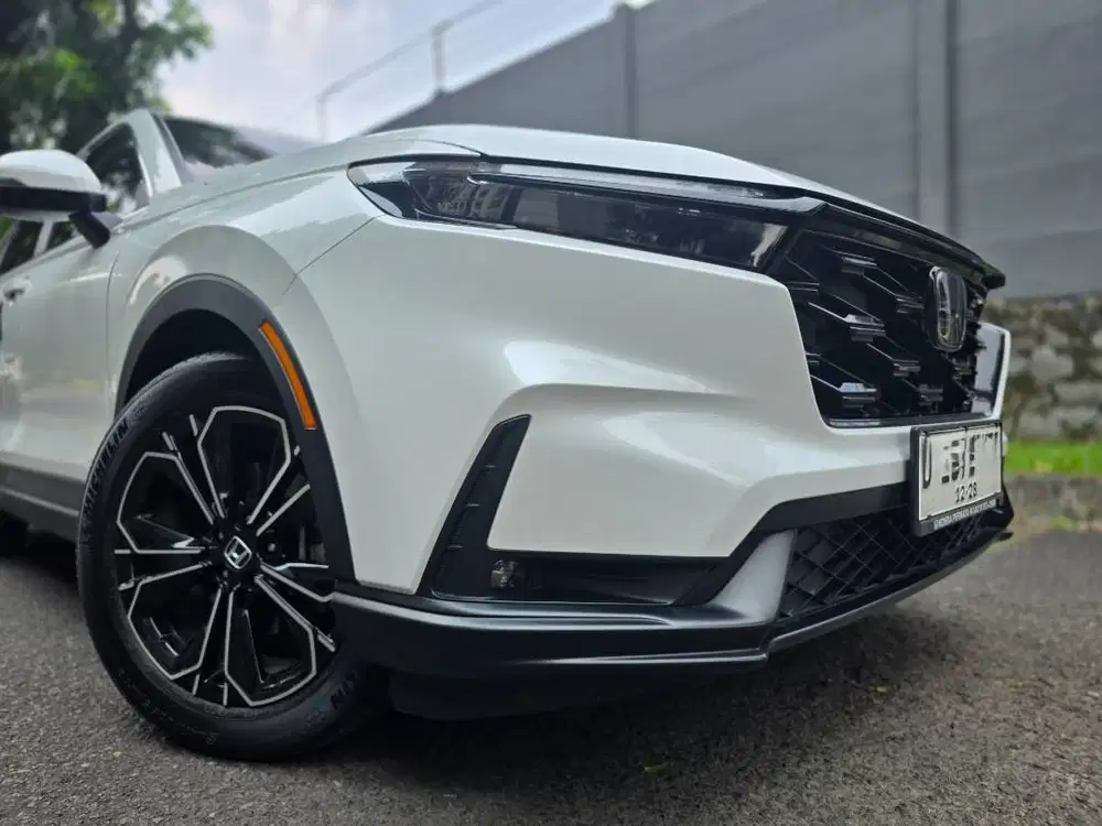 Honda ALL New CR-V 1.5 Turbo 2023 White on Black - Full Honda Record