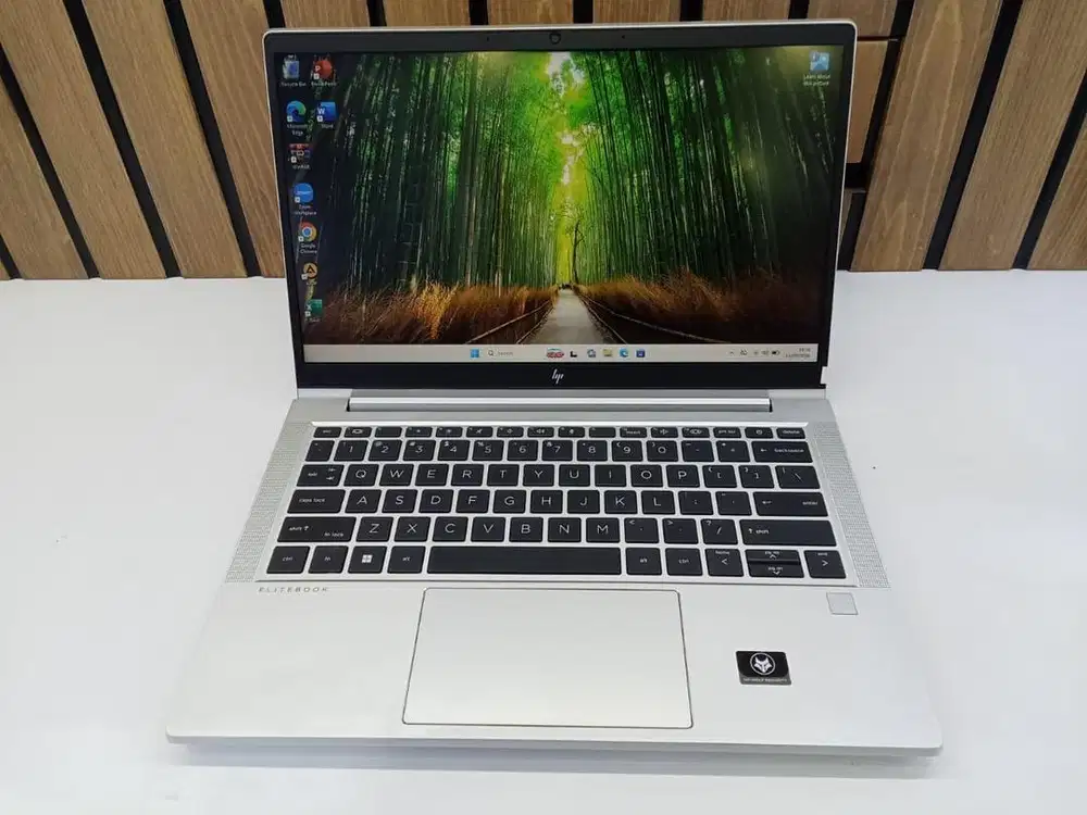 Hp elitebook 630 G9 intel core i5 gen 12 8Gb