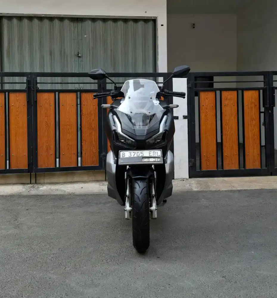 Honda ADV 150 CBS ISS MULUSSS Pajak Hidup Panjang