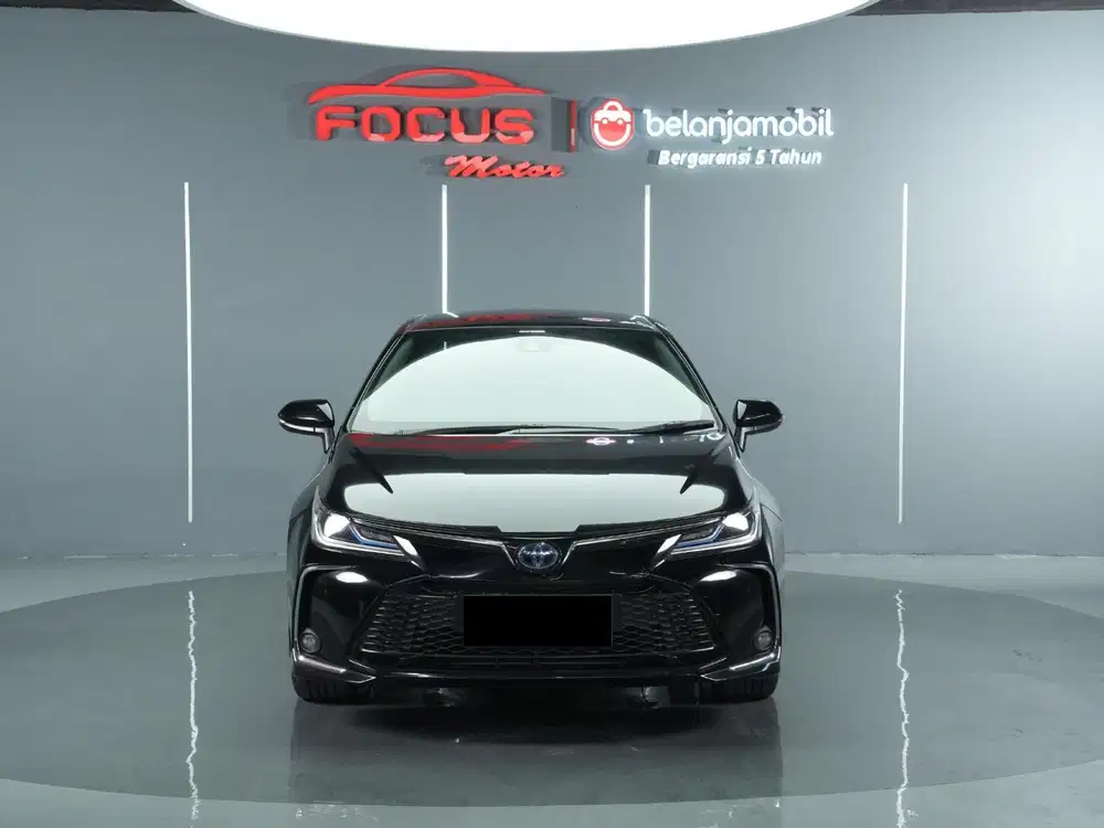 Toyota zcorolla Altis 1.8 Hybrid Tss AT Hitam 2023 km.29rb
