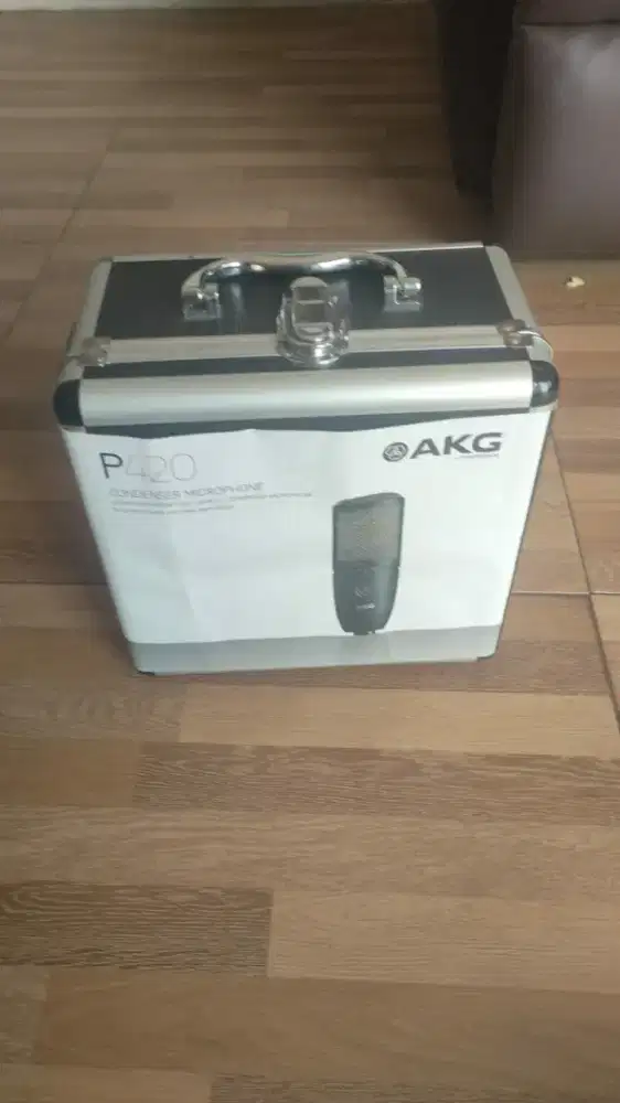 Mic condensor AKG p420