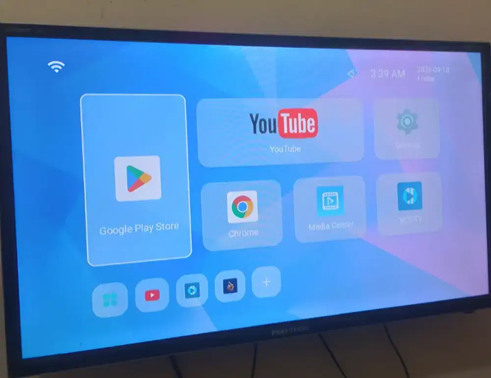 TV Polytron 24 Inch dengan Tower Speaker