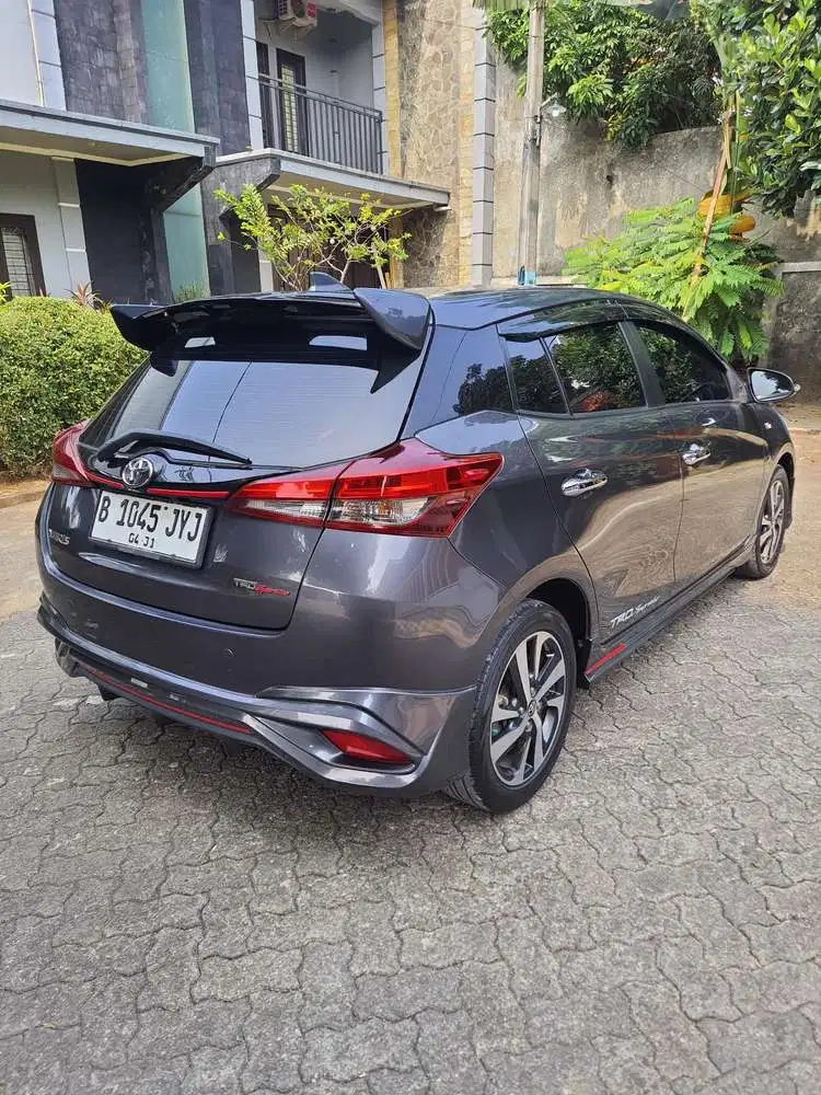 Jual Cepat !! Toyota Yaris S trd 7 airbags 2018 matic Bensin