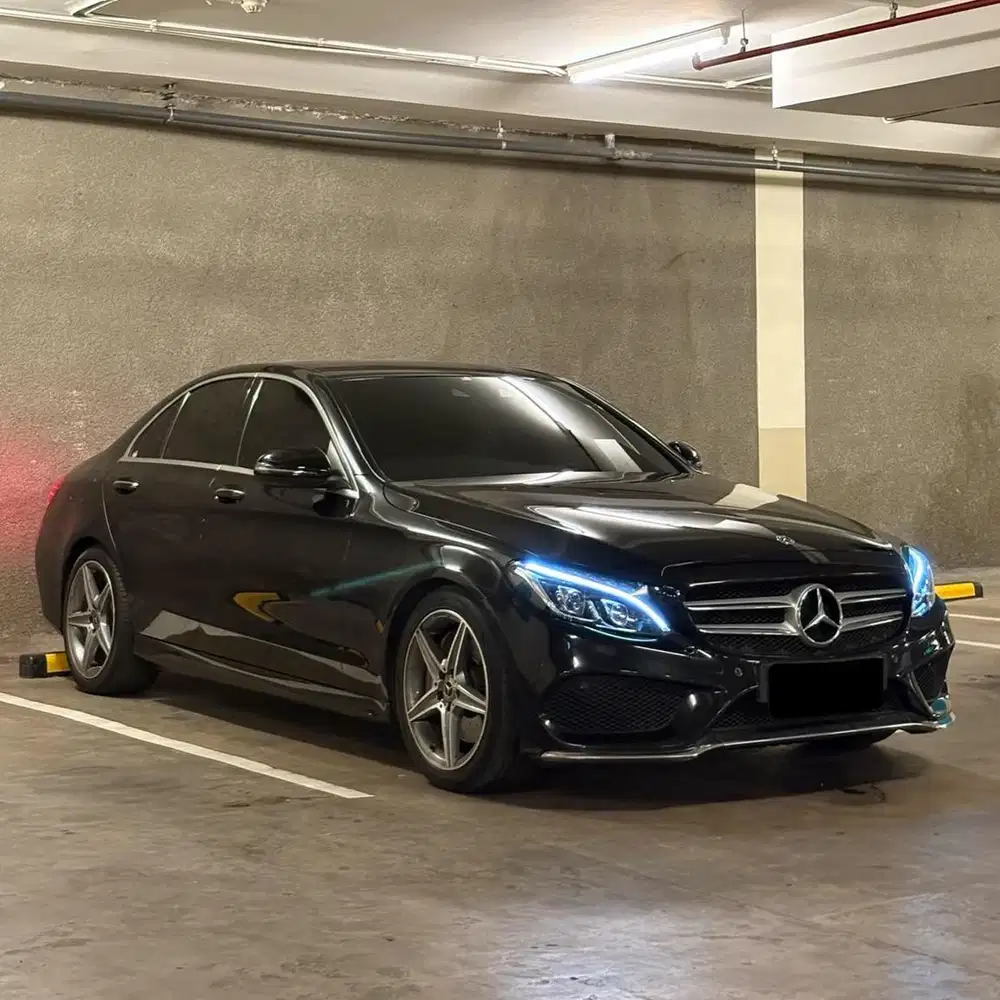 (CASH) Mercedes Benz C300 AMG W205 2018