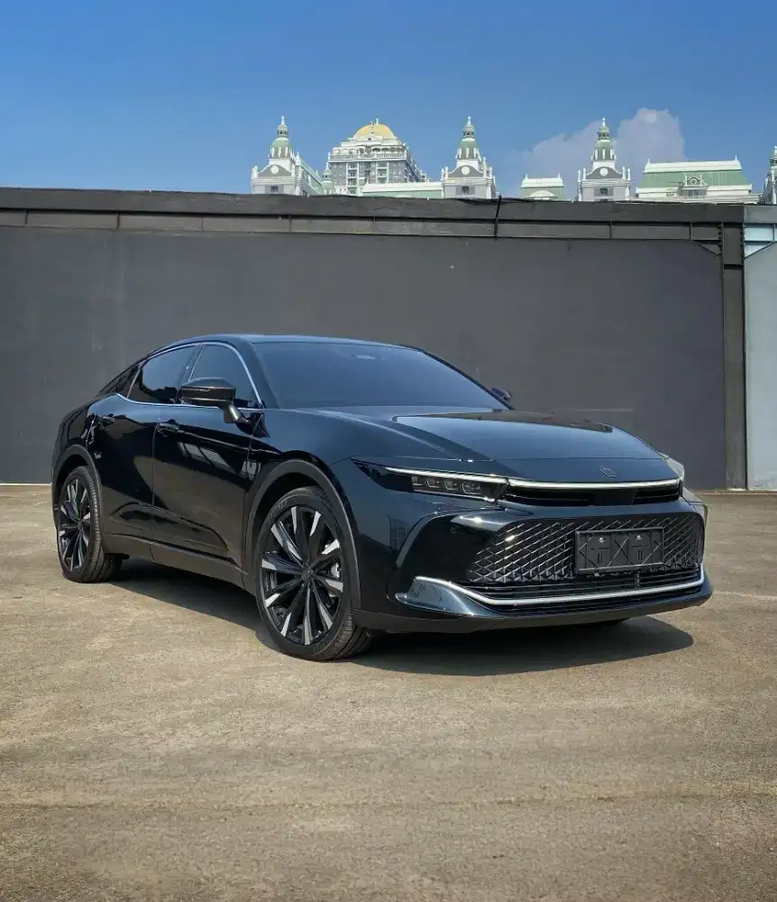 TOYOTA CROWN CROSSOVER 2.4L TURBO HYBRID 

NIK 2023
KM 1.xxx
ISTIMEWA
