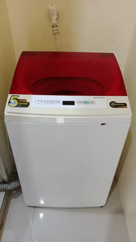 Mesin cuci otomatis polytron 8kg muluss