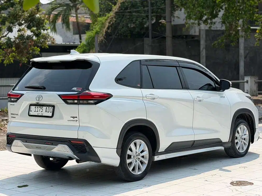 Toyota Zenix V Hybrid AT Modelista 2023