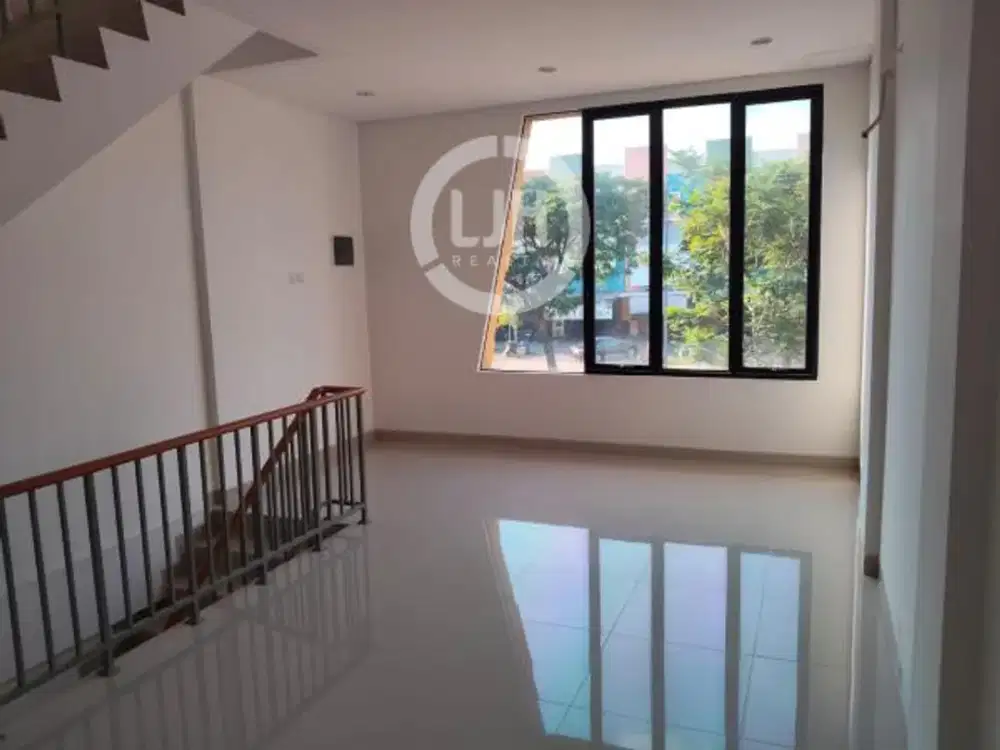 Ruko 3 Lantai di Anagata Harapan Indah Bekasi Jawa Barat